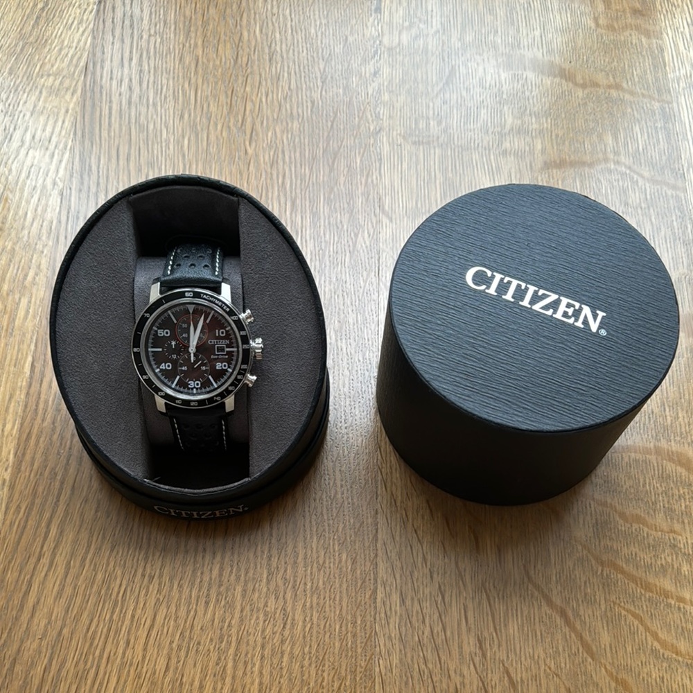 NWOT CITIZEN WATCH WITH BOX - Picture 2 of 5